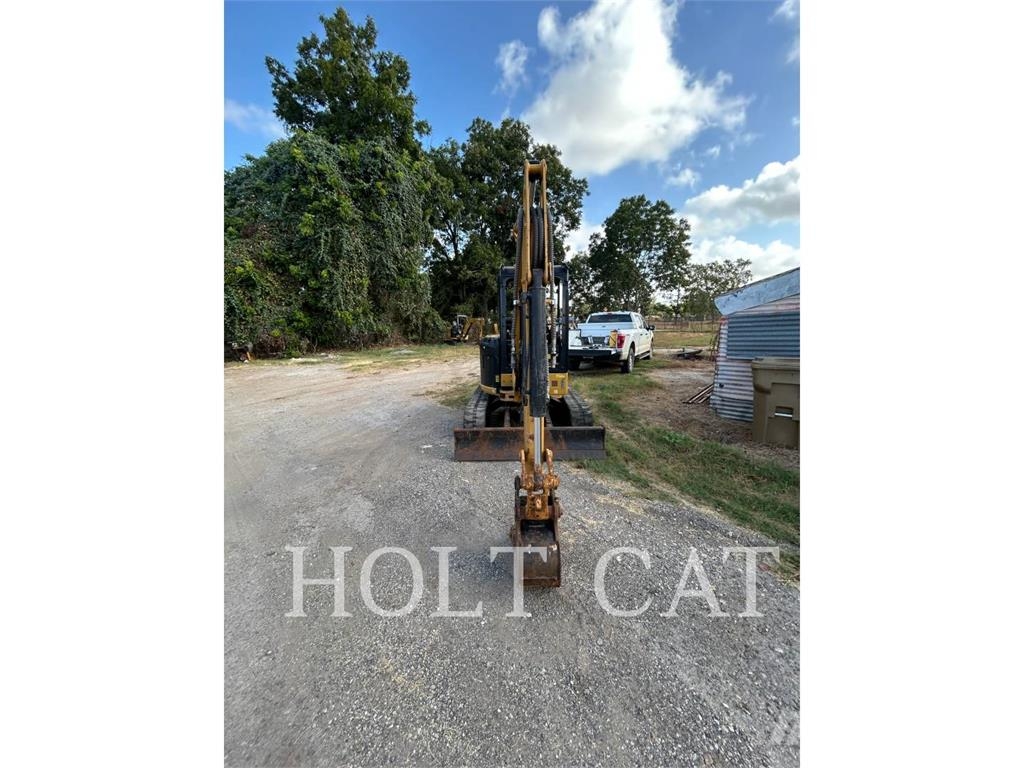 CAT 303.5 CR حفارات زحافة