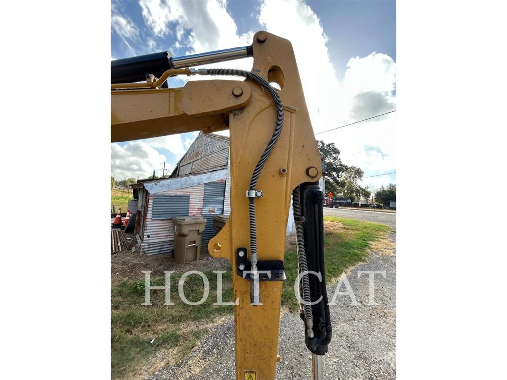CAT 303.5 CR حفارات زحافة