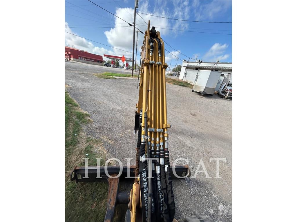 CAT 303.5 CR حفارات زحافة