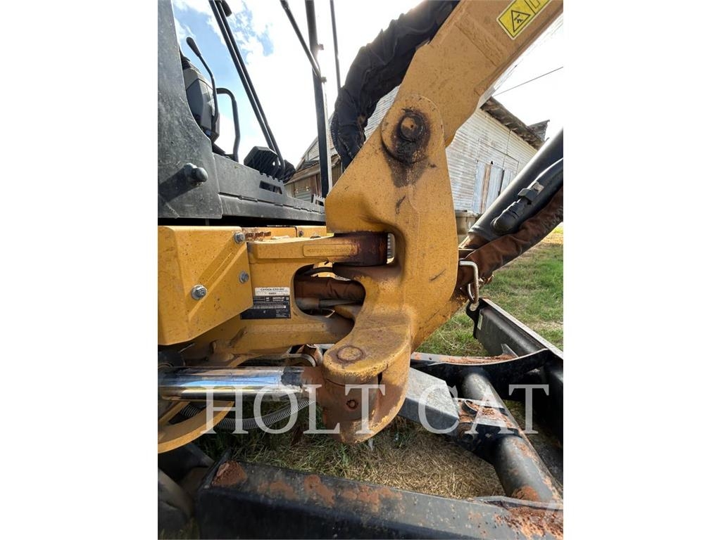 CAT 303.5 CR حفارات زحافة