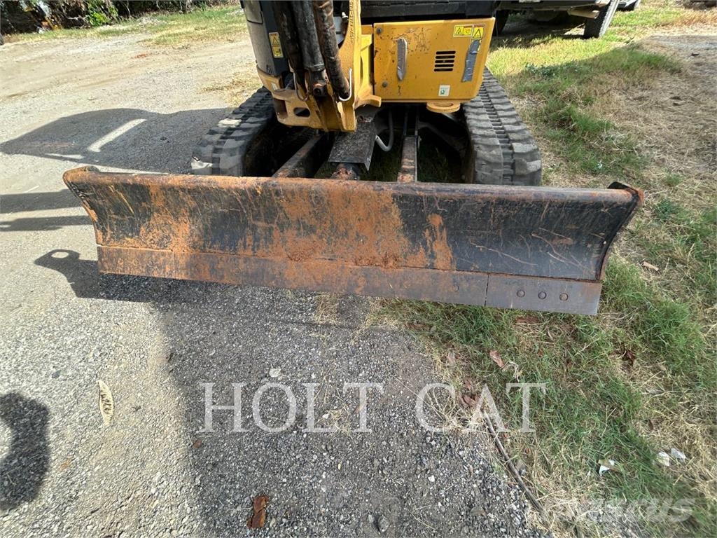CAT 303.5 CR حفارات زحافة