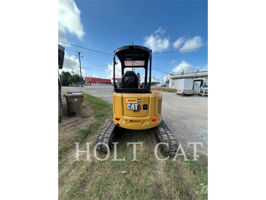 CAT 303.5 CR حفارات زحافة