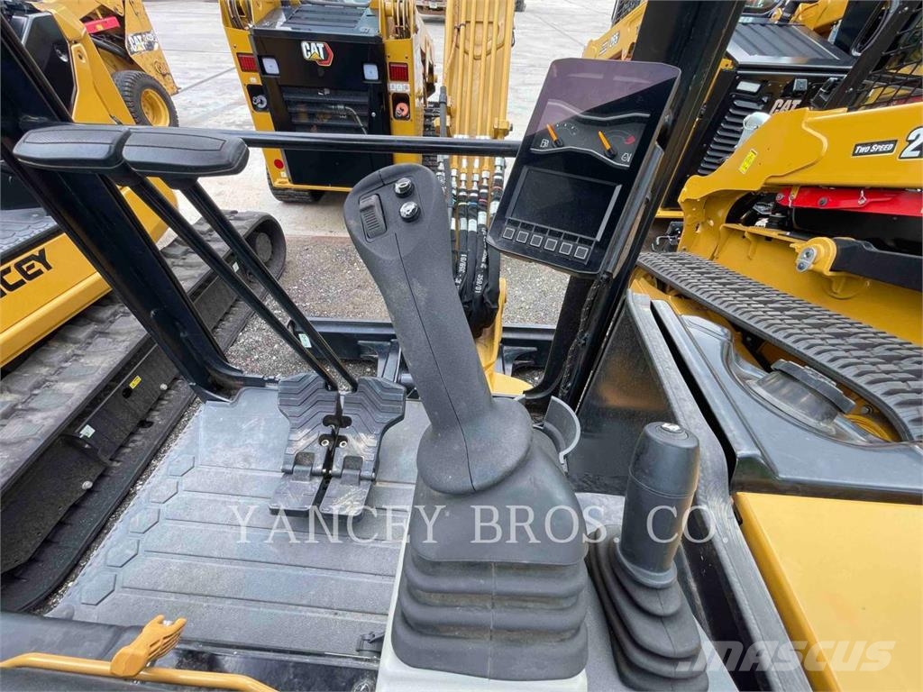 CAT 303.5 HTH Lánctalpas kotrók