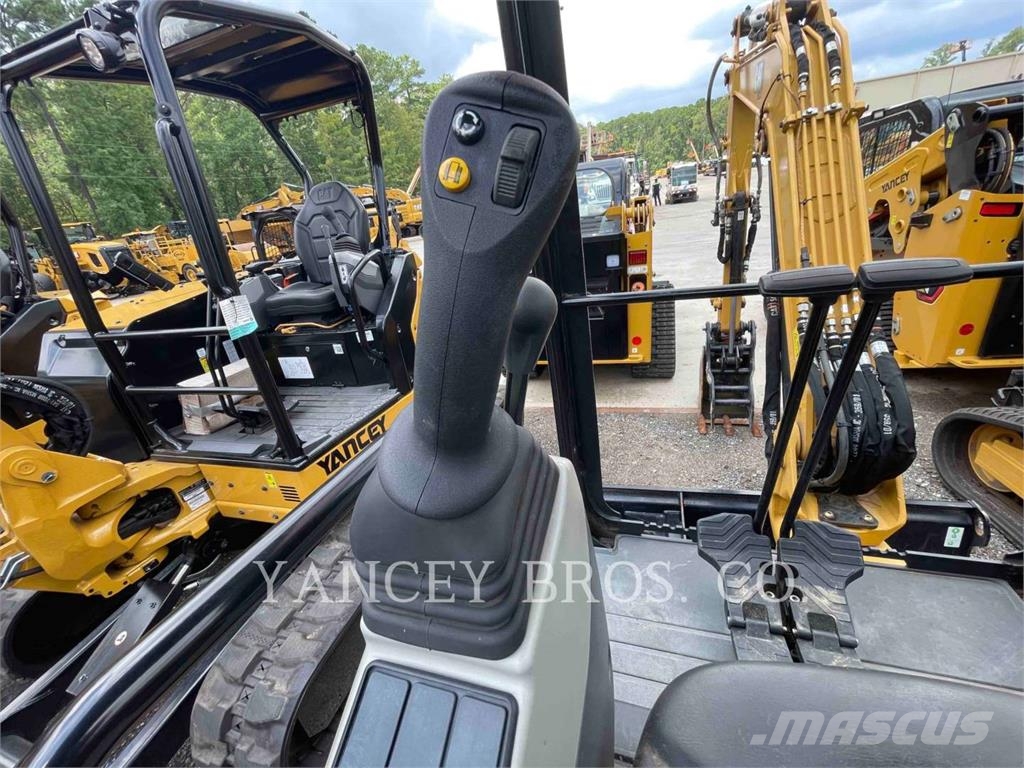 CAT 303.5 HTH Lánctalpas kotrók