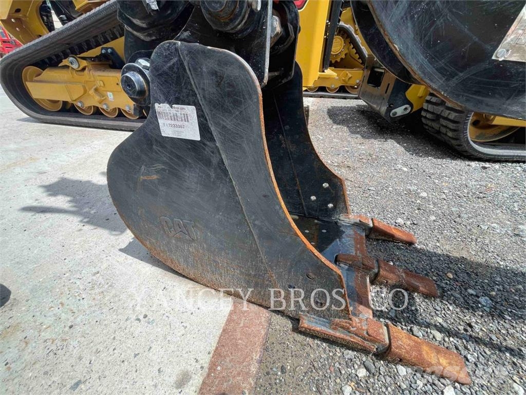 CAT 303.5 HTH Lánctalpas kotrók