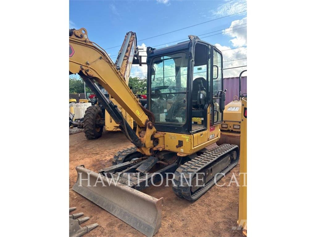 CAT 303.5 TH Lánctalpas kotrók
