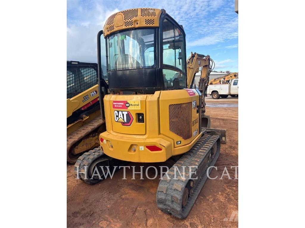 CAT 303.5 TH Lánctalpas kotrók