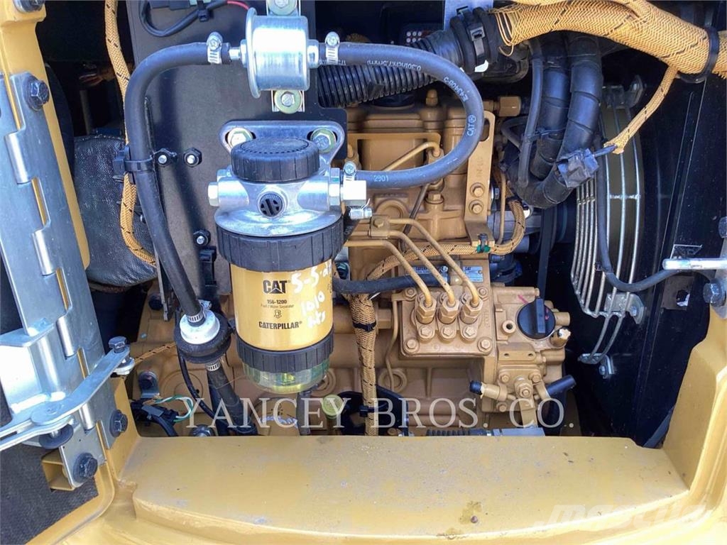 CAT 303.507CR Верижен екскаватор