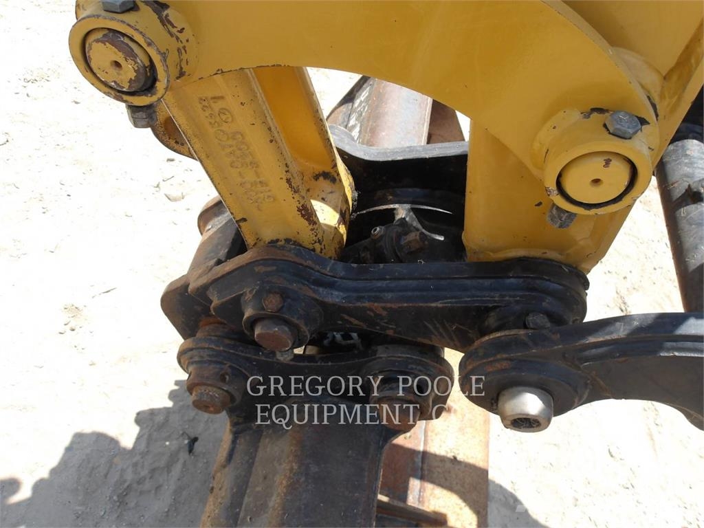 CAT 303.507CR Pásové rýpadlá