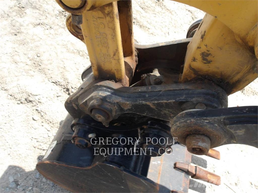 CAT 303.507CR حفارات زحافة