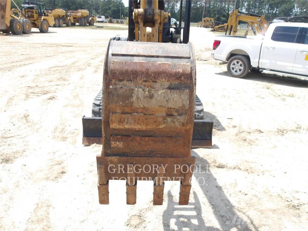 CAT 303.507CR حفارات زحافة