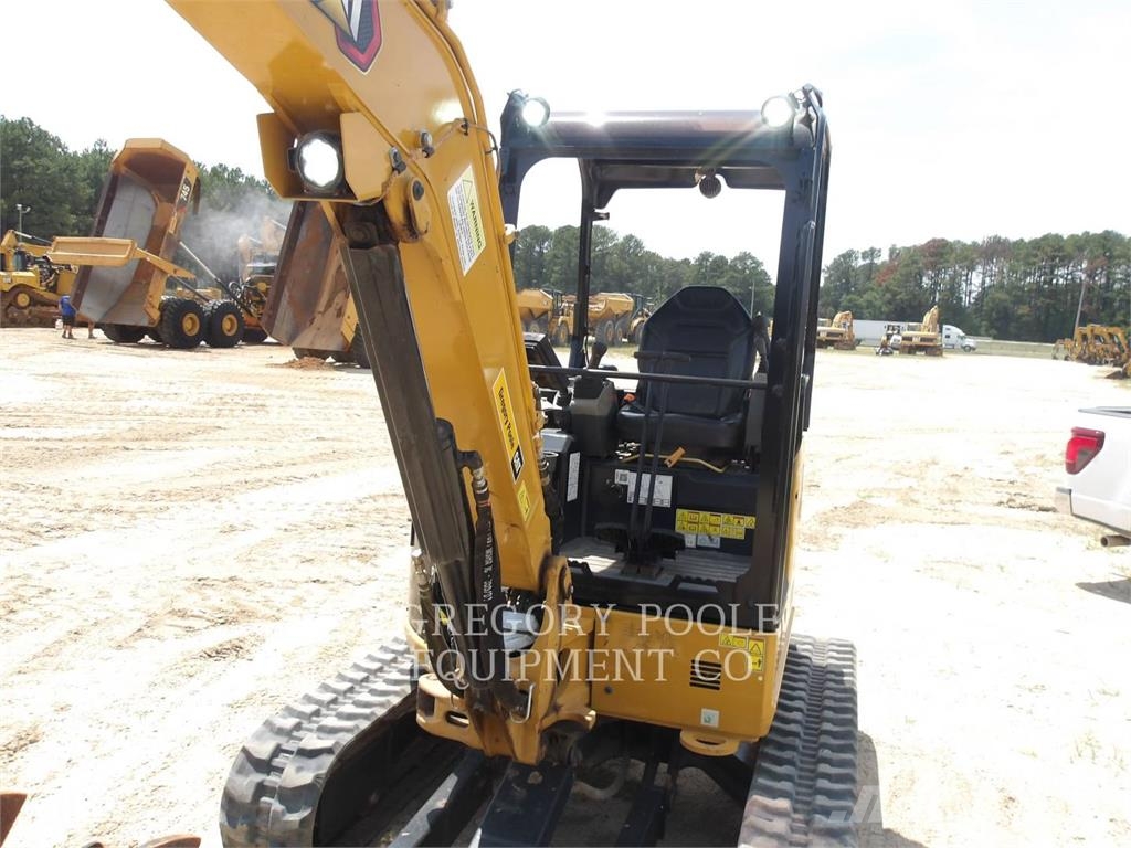 CAT 303.507CR حفارات زحافة