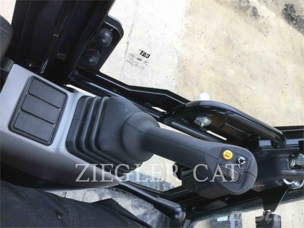 CAT 303.507CR Pelle sur chenilles
