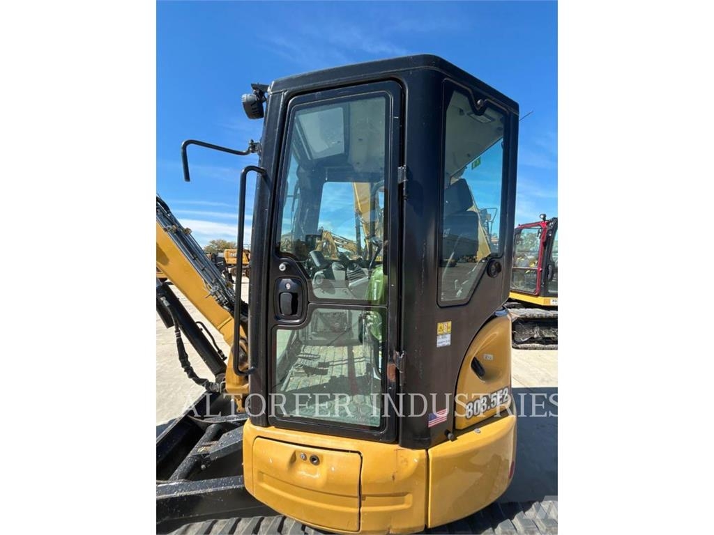 CAT 303.5E2 CR حفارات زحافة