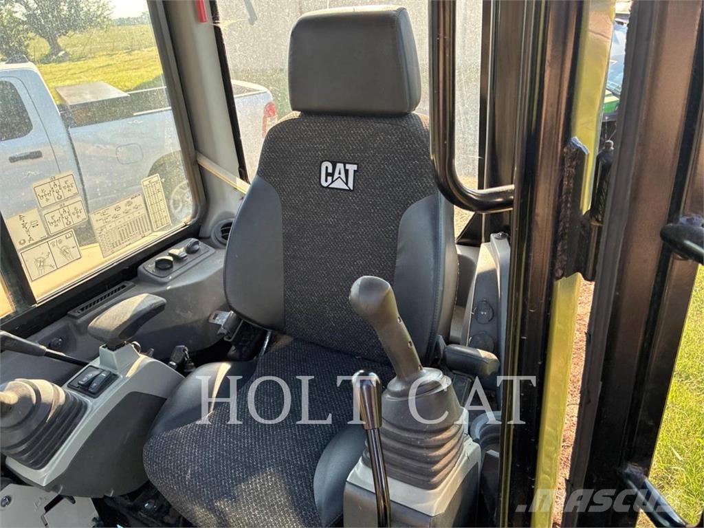 CAT 303.5E2CR Pásové rýpadlá