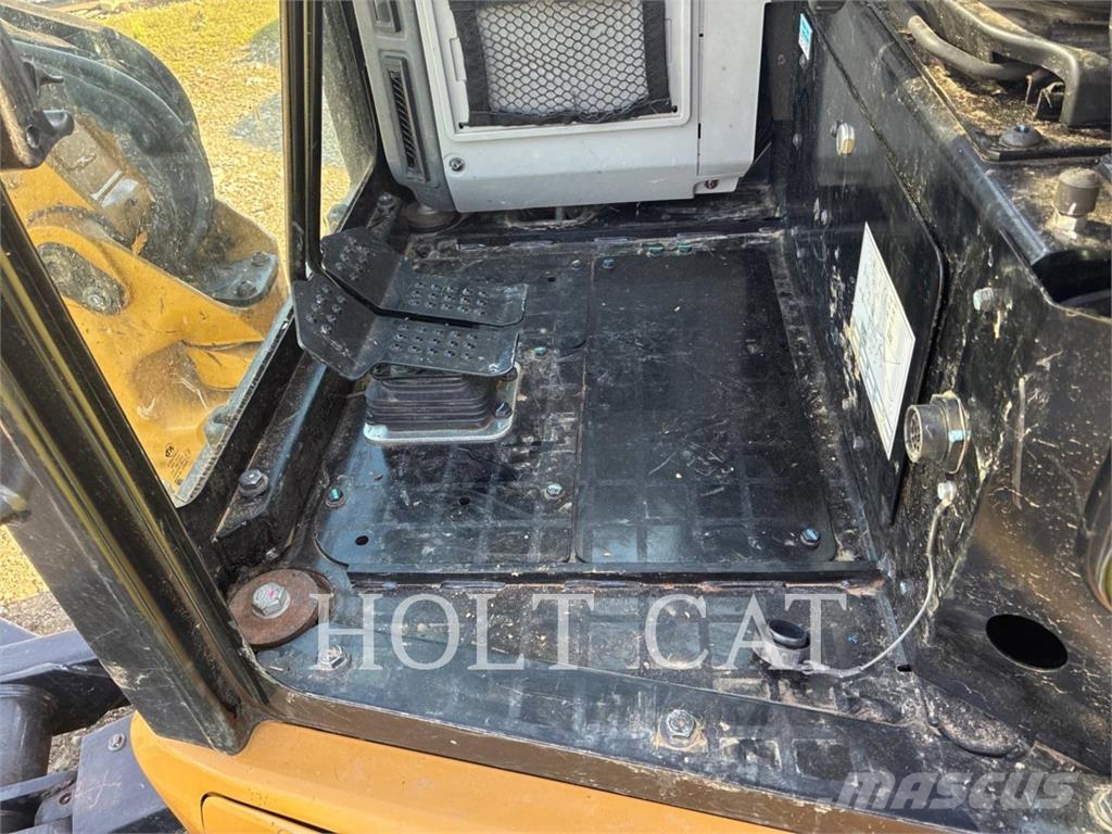 CAT 303.5E2CR Pásové rýpadlá
