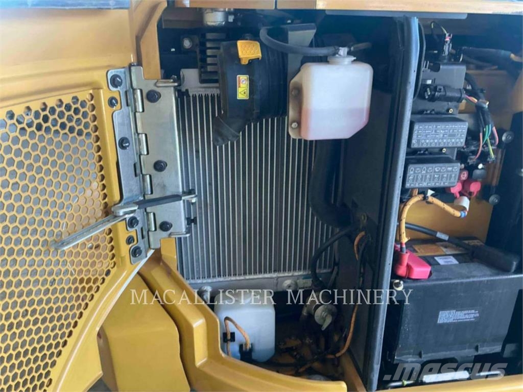 CAT 303 CR 履帶式 挖土機/掘鑿機/挖掘機
