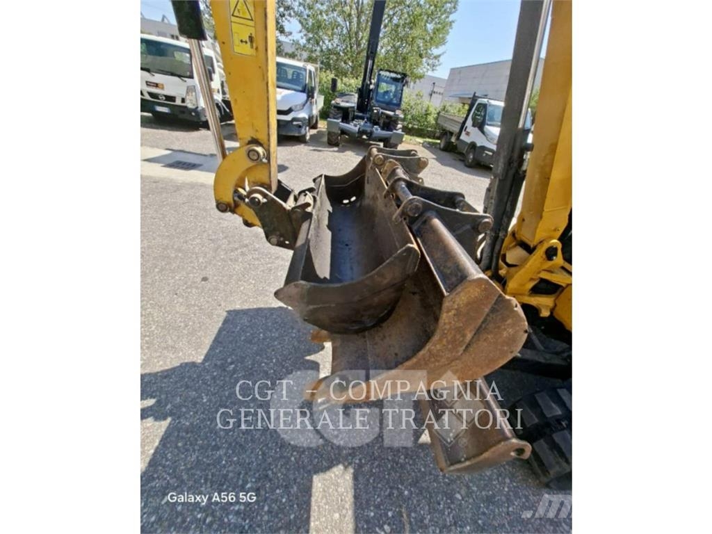 CAT 303 E CR Lánctalpas kotrók