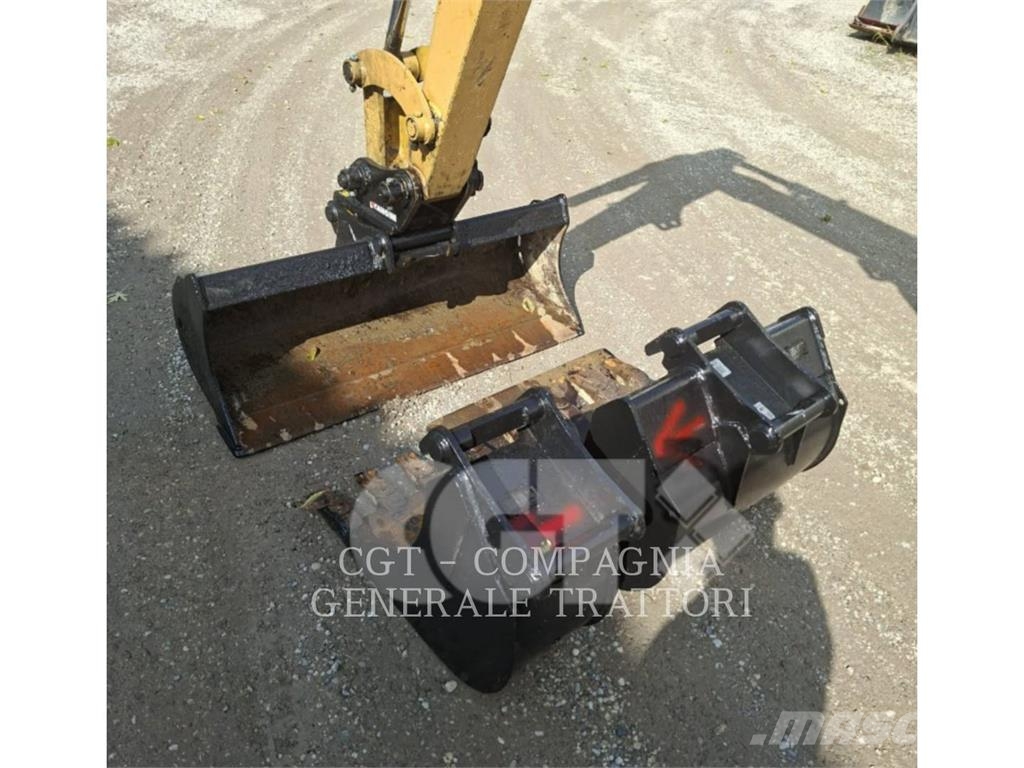 CAT 303 E CR Telakaivukoneet