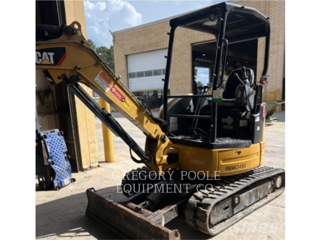 CAT 303ECR حفارات زحافة