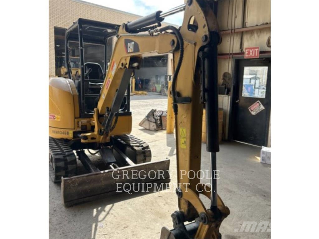 CAT 303ECR حفارات زحافة