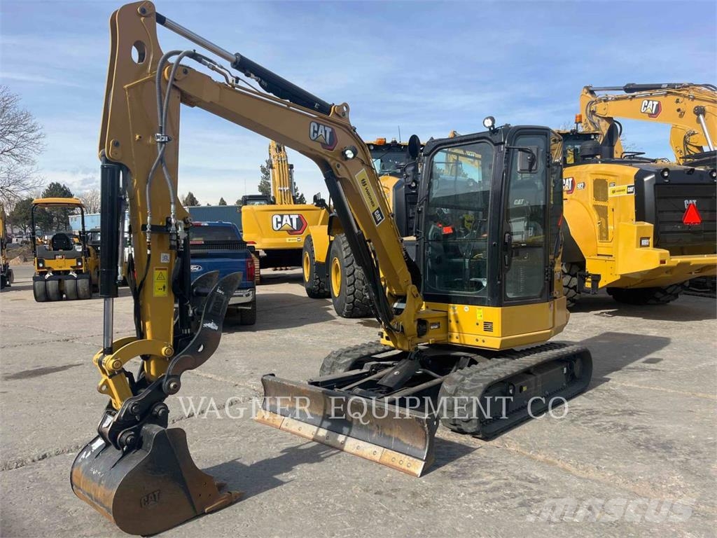 CAT 304 Гусеничні екскаватори
