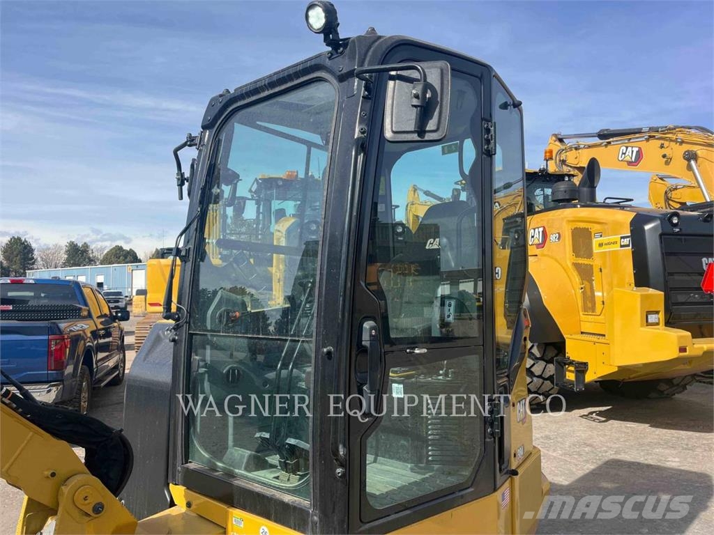 CAT 304 Гусеничні екскаватори