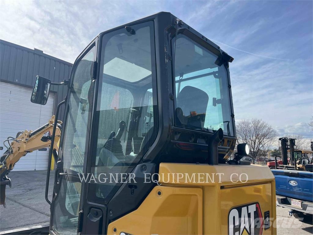 CAT 304 Гусеничні екскаватори