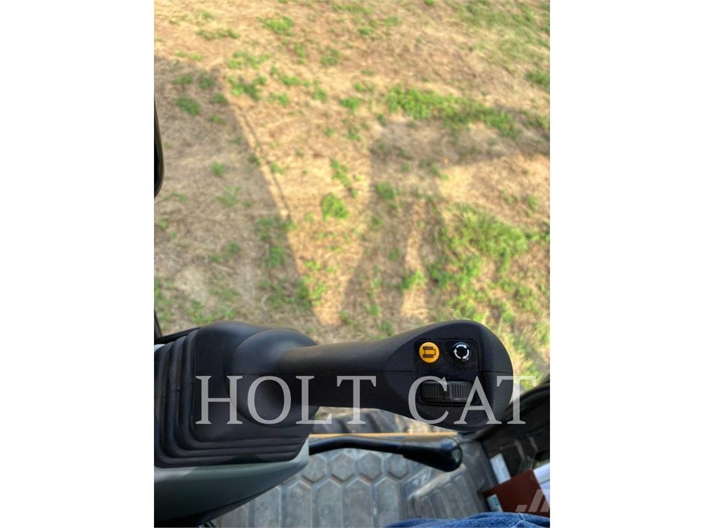 CAT 304 حفارات زحافة