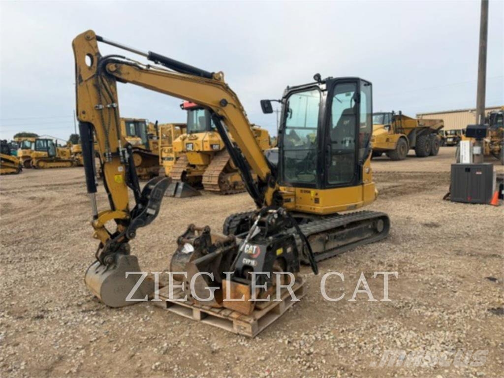 CAT 304 Pelle sur chenilles