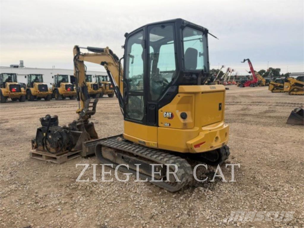 CAT 304 Pelle sur chenilles