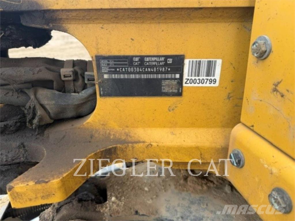 CAT 304 Pelle sur chenilles