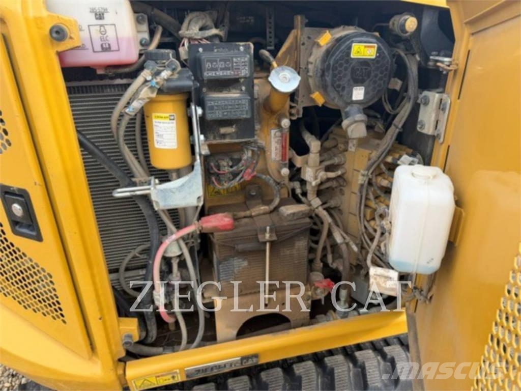 CAT 304 Pelle sur chenilles