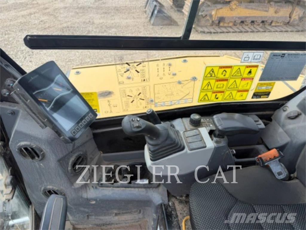 CAT 304 Pelle sur chenilles