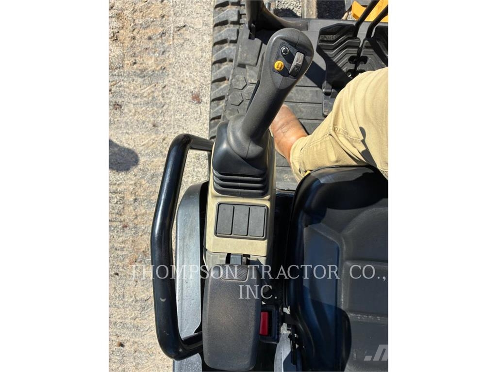 CAT 304 Mini bagri <7t