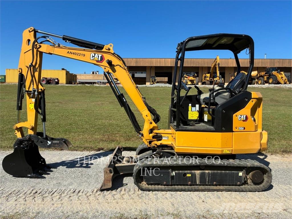 CAT 304 Mini bagri <7t
