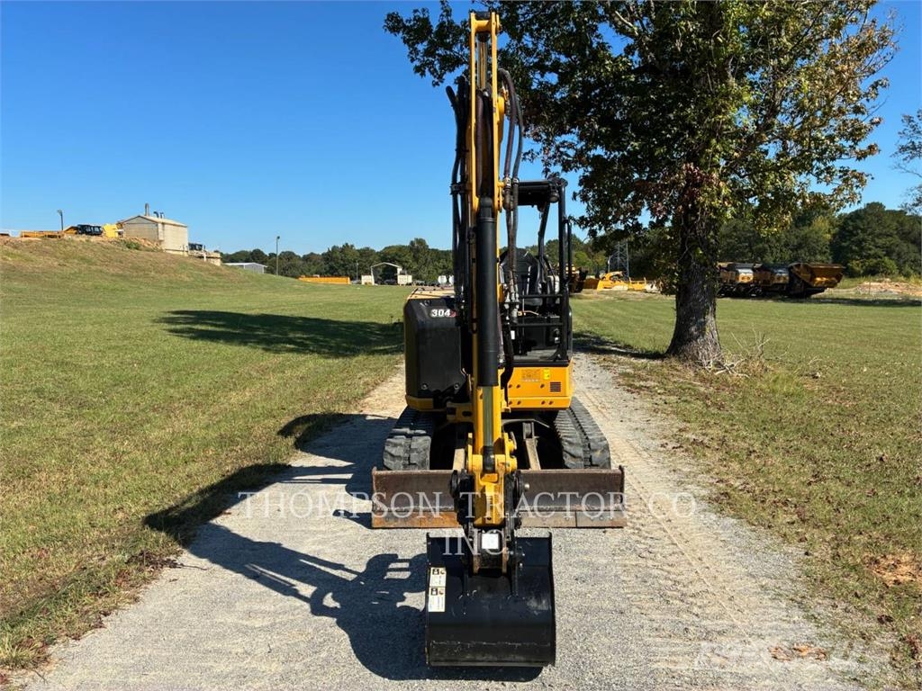 CAT 304 Mini bagri <7t