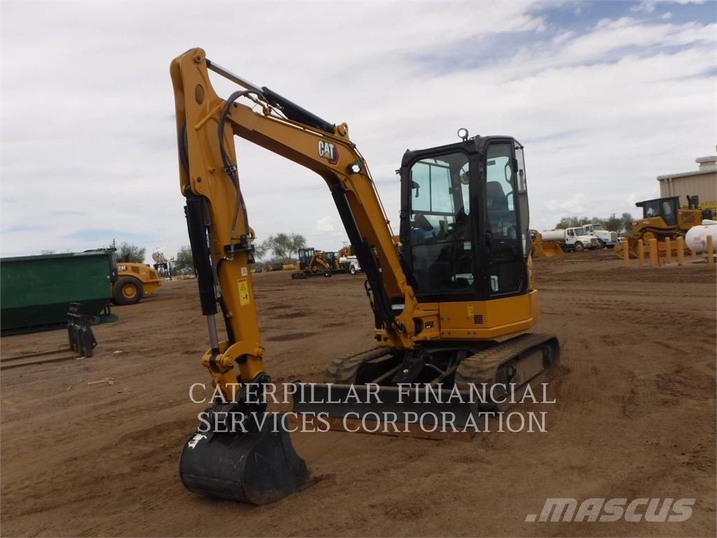 CAT 304-07 حفارات زحافة