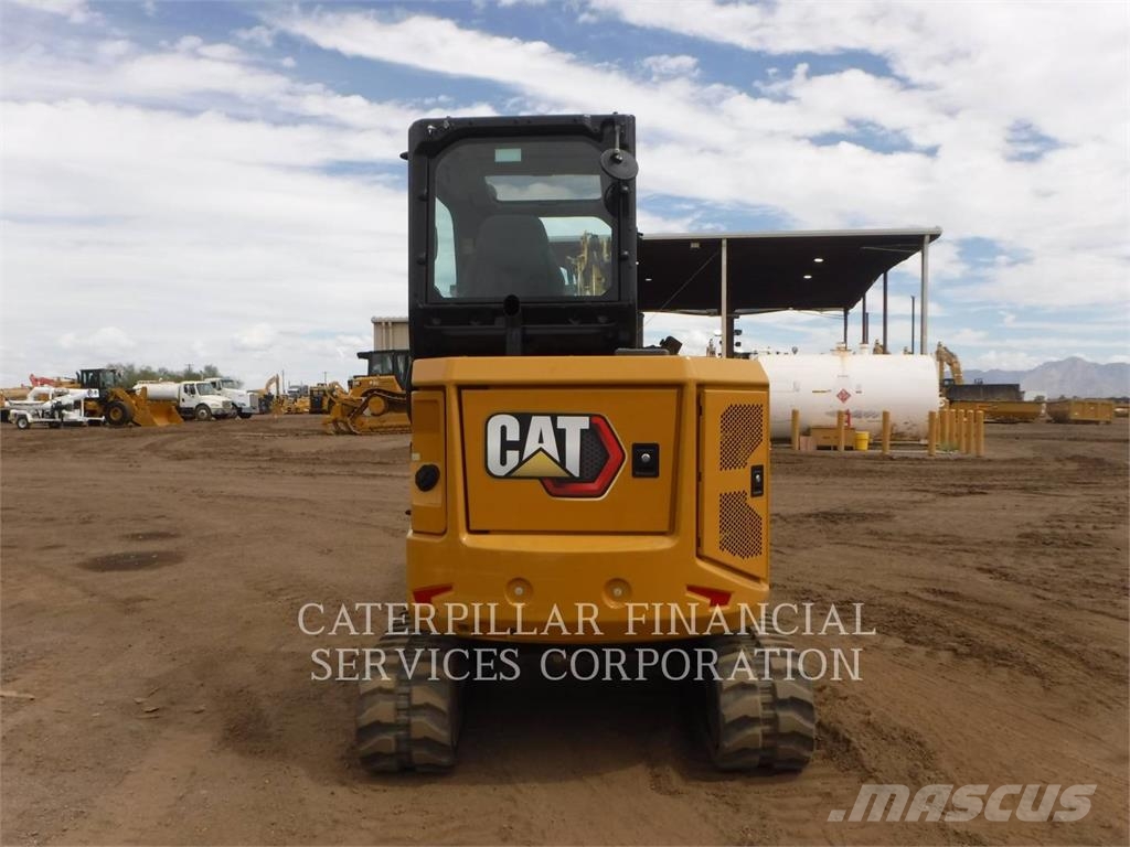 CAT 304-07 حفارات زحافة