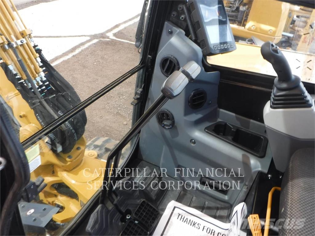 CAT 304-07 حفارات زحافة