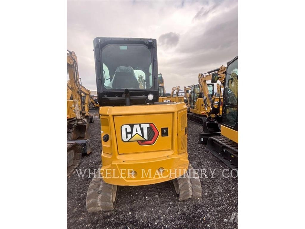 CAT 304 C3 TH Гусеничні екскаватори