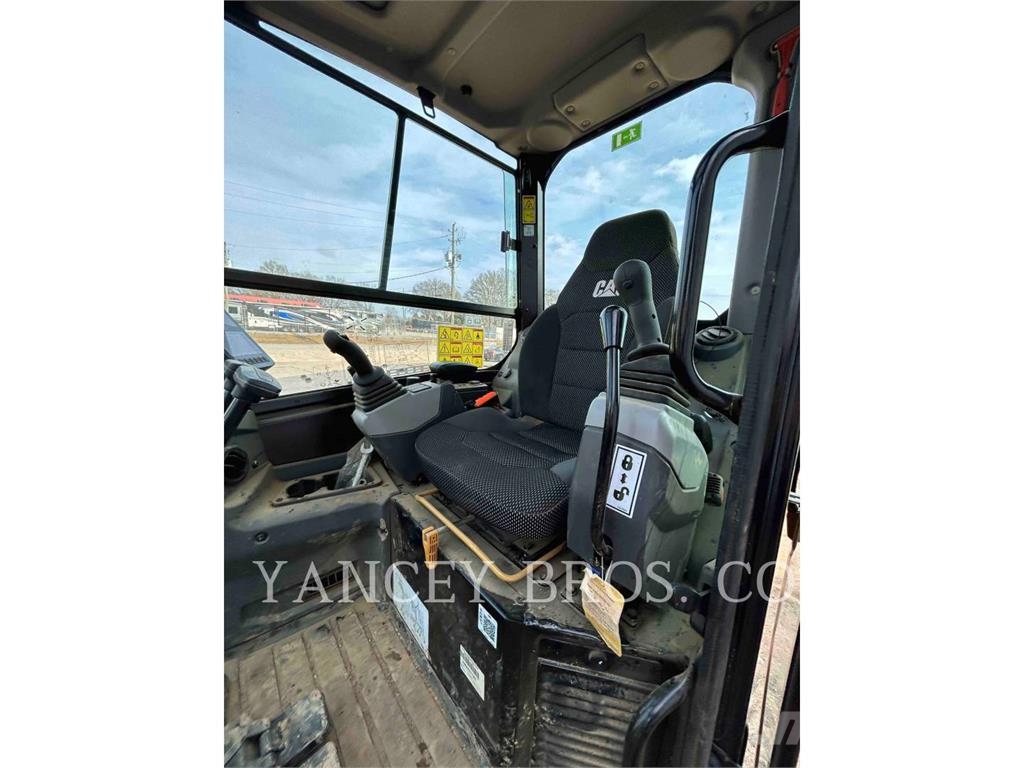 CAT 304 HTH 대형 굴삭기 29톤 이상