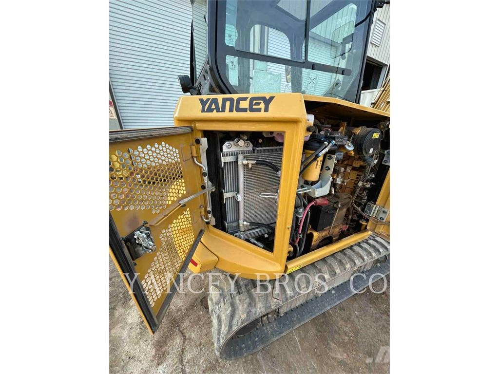 CAT 304 HTH 대형 굴삭기 29톤 이상