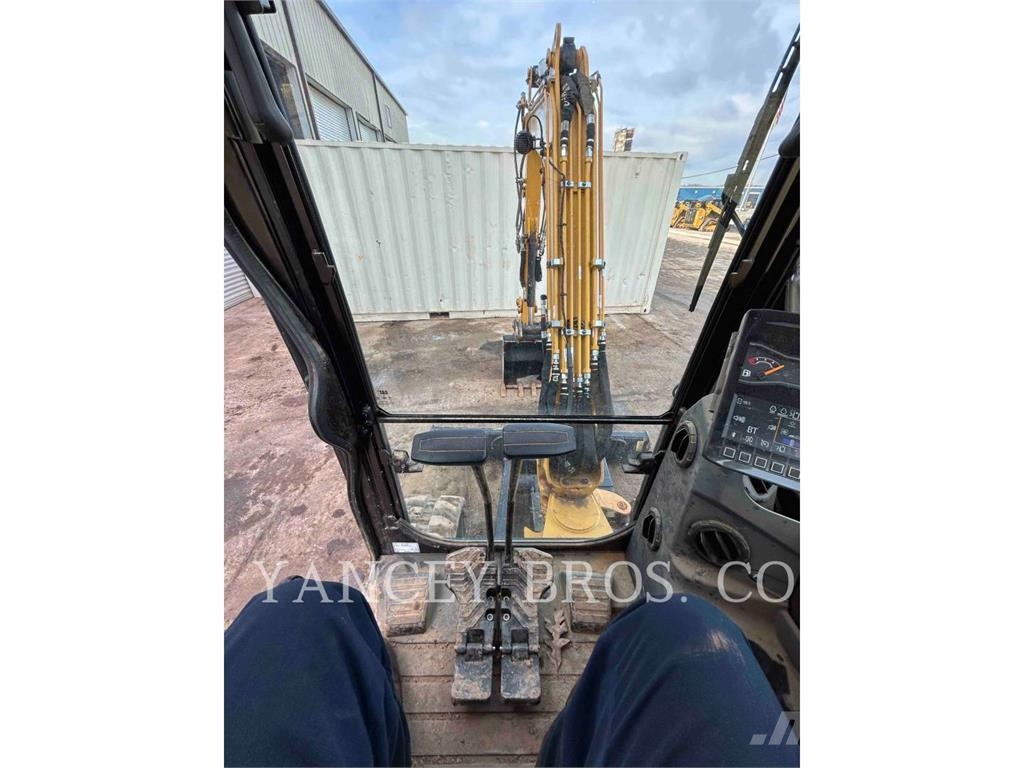 CAT 304 HTH 대형 굴삭기 29톤 이상