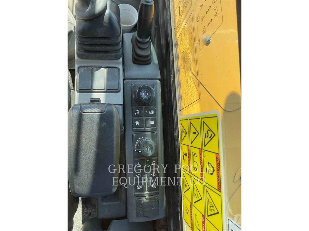 CAT 30407 Εκσκαφείς με ερπύστριες