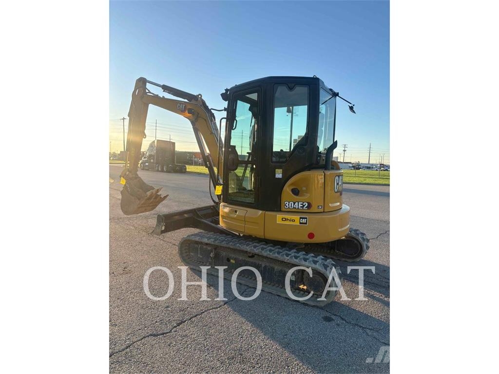 CAT 304E2 Telakaivukoneet