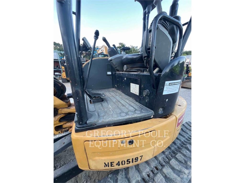 CAT 304E2CR حفارات زحافة