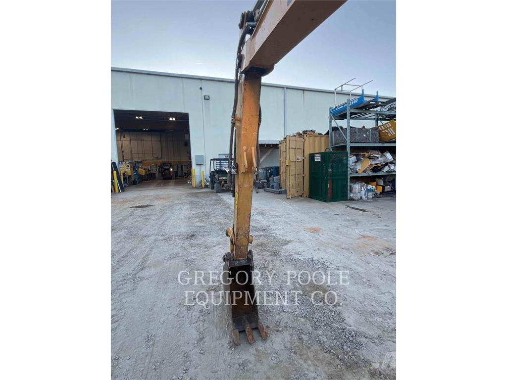 CAT 304E2CR حفارات زحافة