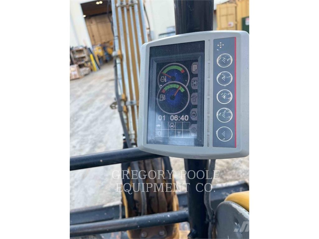 CAT 304E2CR حفارات زحافة