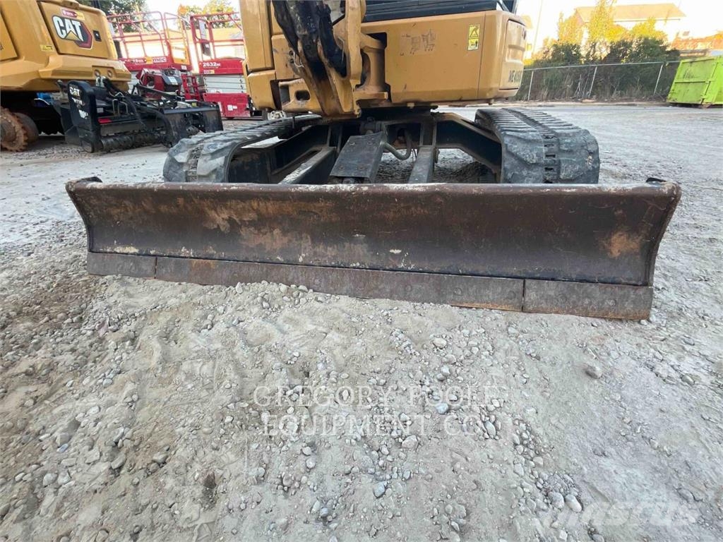 CAT 304E2CR حفارات زحافة